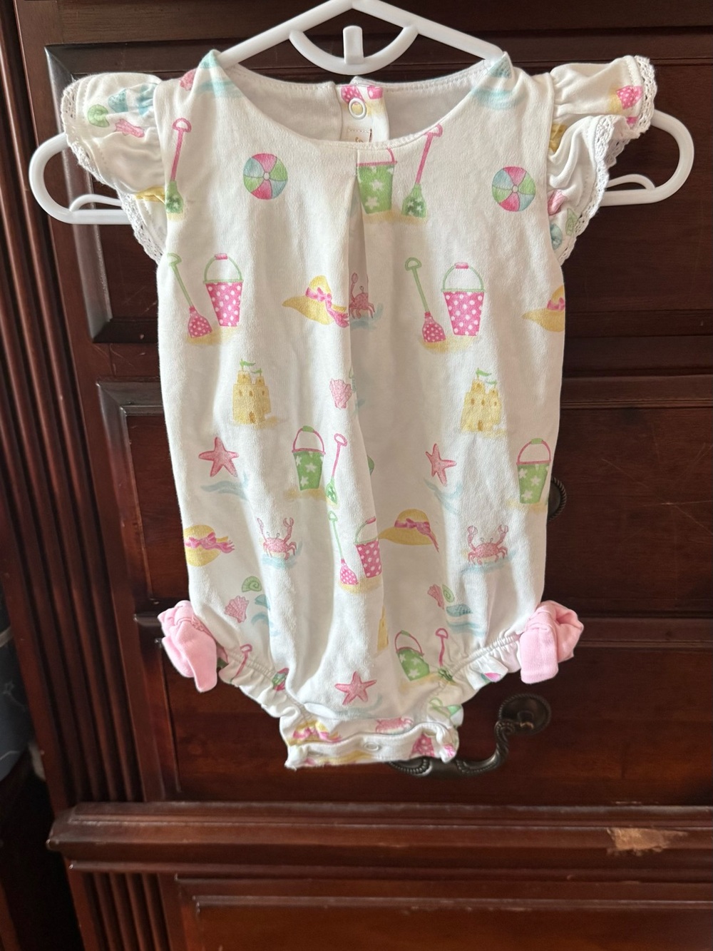 Baby Club Chic- beach theme bodysuit 3-6mo